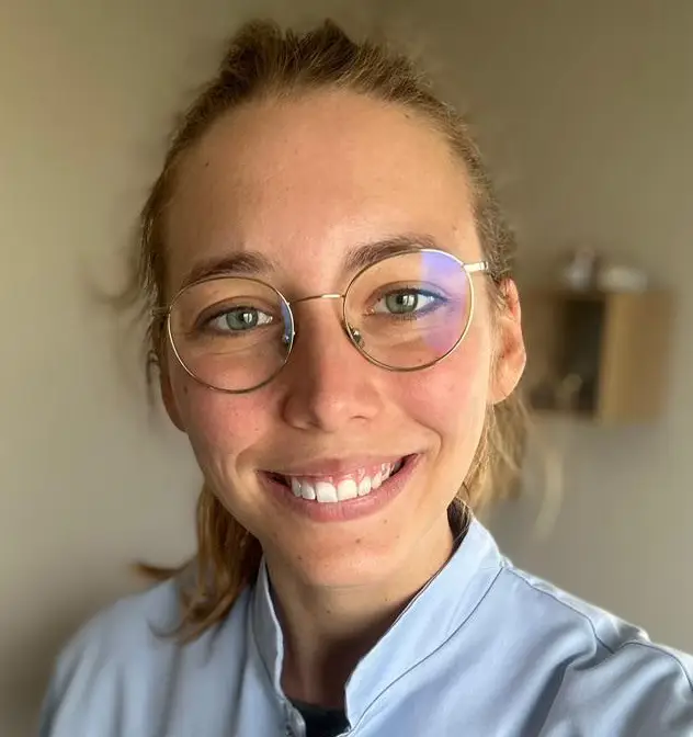 Eugénie Gallet – Ostéopathe et spécialiste Drainage Lymphatique et Remodelage